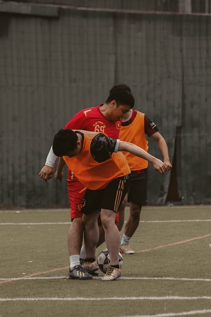 图片报：虽然脚踝疼痛感依然强烈，但基米希想带伤出战阿森纳